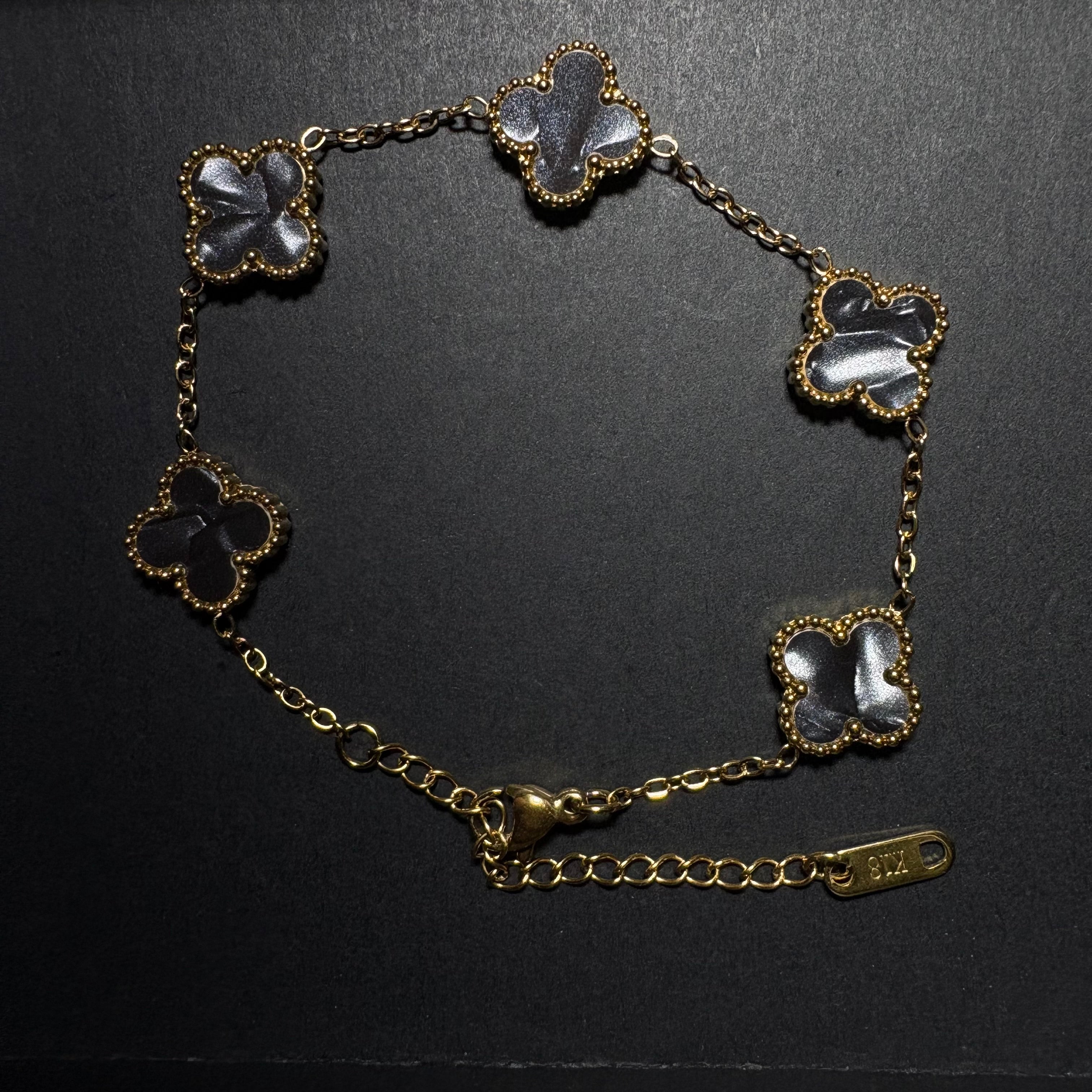 Pulso Trébol Negro Tornasol