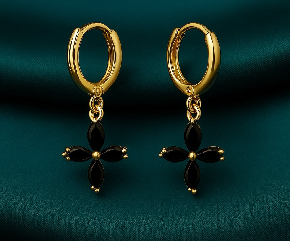 Aretes Onix “bañados en oro 14K"